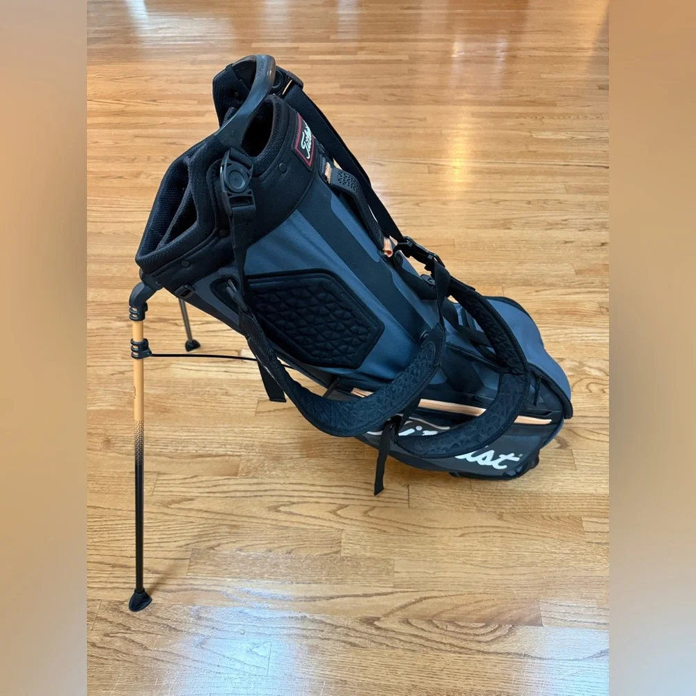 Titleist Players 4 Stand Bag 2018 - Picture 5 of 7